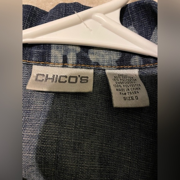 Chicos graffiti Jean jacket size 0=size small like new - Picture 6 of 8